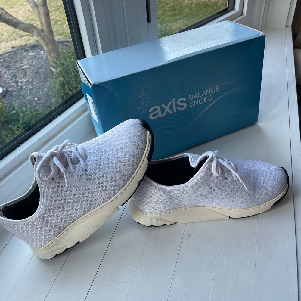 Axis The Clinically Proven Stabilized Walking Shoes